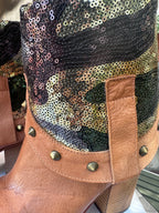 Glam-Boots – Cognacfarbene Leder-Stiefeletten mit Pailletten